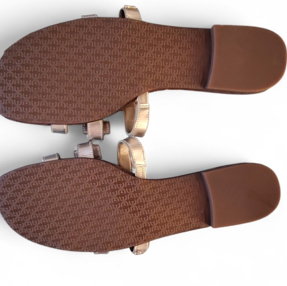 Sam Edelman Metallic Gold Slide Sandals - Women. Size 14. - Picture 4 of 9